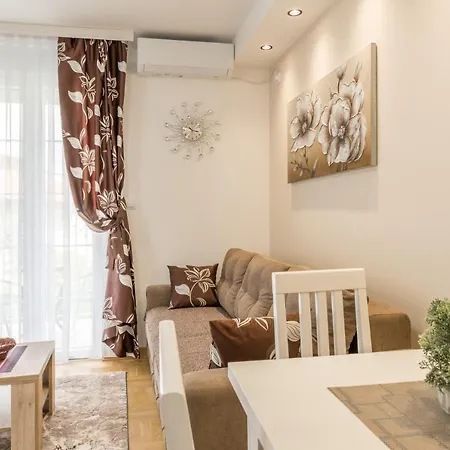 Apartman Lucky Lux 1 I 2 *